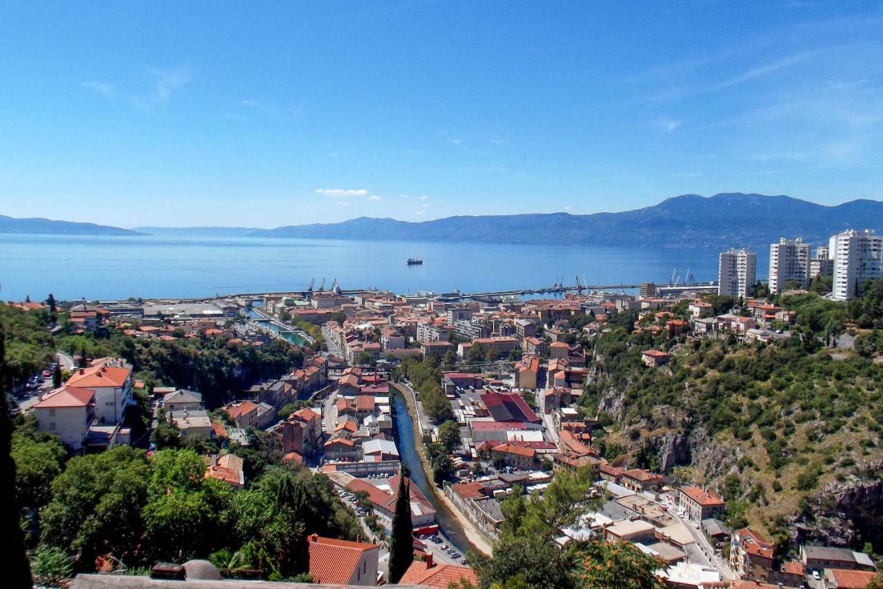 Apartment Tessa Rijeka Bagian luar foto